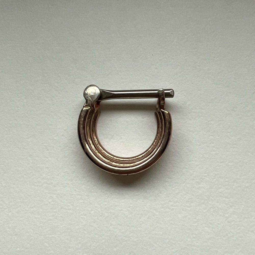 Honeycomb Organics 16g rose gold 3 ring septum clicker - Picture 3 of 3